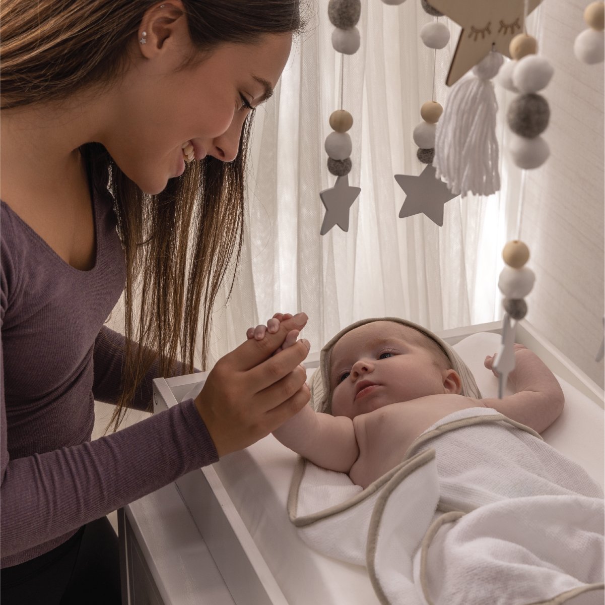 Changing Table Dresser with Removable Top - Milliard Brands
